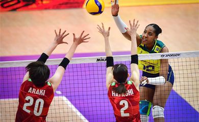 seleção brasileira feminina é superada pelo japão por 3 sets a 2 na semi da Liga das Nações de Võlei - em 22/06/2024