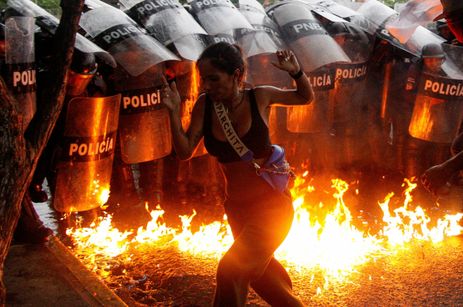 Protesto na cidade venezuelana de Puerto La Cruz<br />   29/7/2024    REUTERS/Samir Aponte