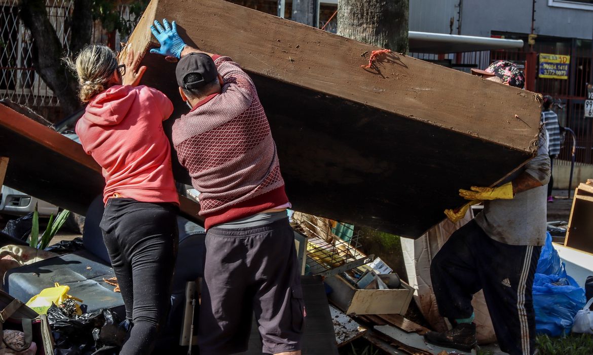 Auxílio Reconstrução | Agência  Brasil