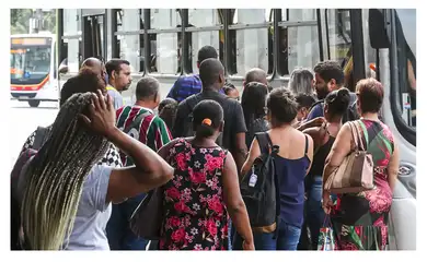 Rio de Janeiro (RJ) 16/02/2024 - Desemprego de mulheres e negros termina 2023 acima da média nacional, Trabalhador com ensino médio incompleto tem pior taxa
Foto: Tânia Rego/Agência Brasil