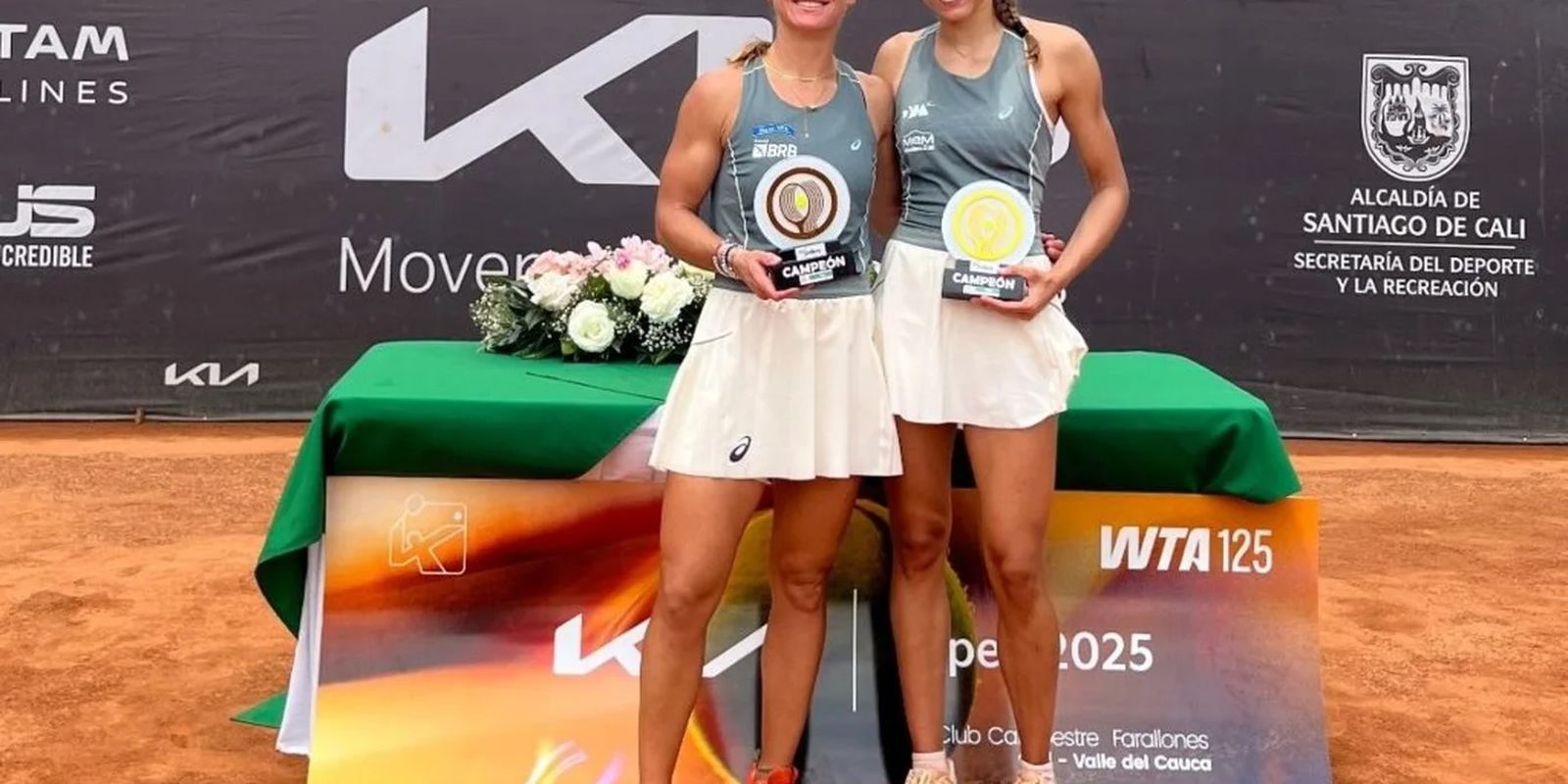Laura Pigossi e Ana Candiotto são campeãs do WTA 125 de Cali