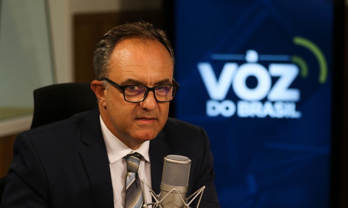 O secretário Nacional dos Direitos da Criança e do Adolescente,Maurício Cunha, participa do programa A Voz do Brasil