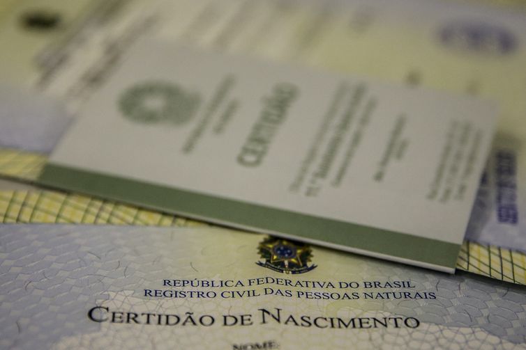 Certidão de Nascimento