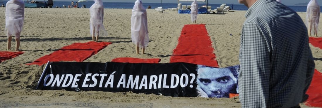 Ato em Copacabana lembra desaparecimento do pedreiro Amarildo - 3