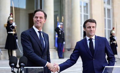  Macron, Rutte , Paris