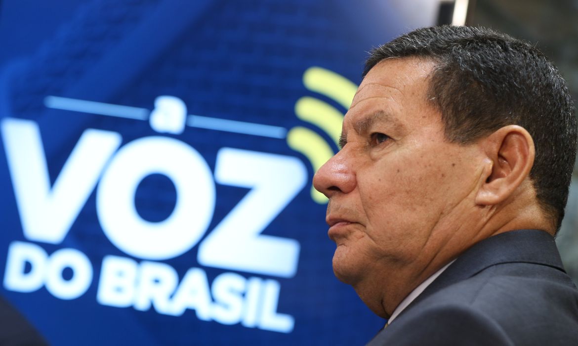 O Vice-Presidente da República, Hamilton Mourão, participa do programa A Voz do Brasil