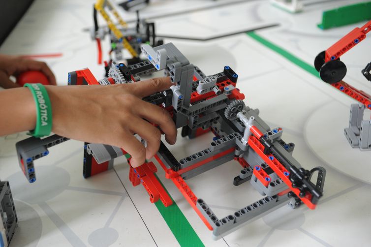 Começa hoje a etapa nacional do Torneio de Robótica First Lego League, que vai reunir 600 estudantes de 18 estados. A competição vai até domingo, no Centro de Convenções Ulysses Guimarães (Antonio Cruz/Agência Brasil)
