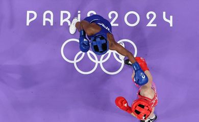 Luta de boxe durante a Olimpíada Paris 2024
02/08/2024 Richard Pelham/Pool via REUTERS