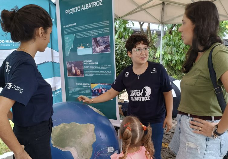 Rio de Janeiro (RJ), 08/12/2025 –  Consciência ambiental aumenta em regiões com projetos atuantes de longa duração.
Foto: Projeto Albatroz/Divulgação
