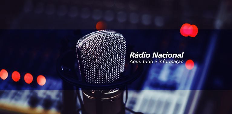 microfone rádio nacional