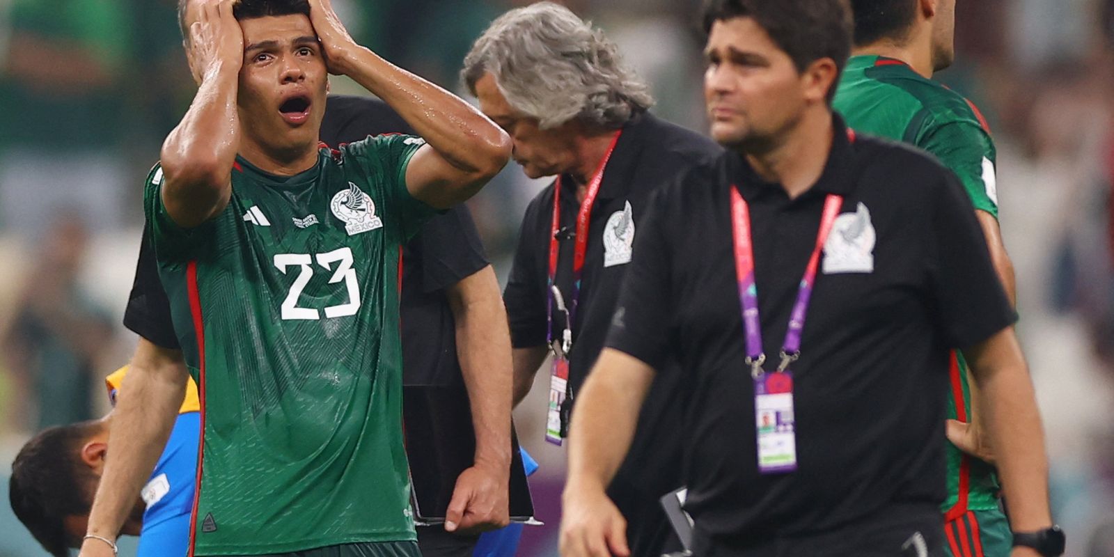 México venció a los saudíes, pero perdió su lugar en los octavos de final por diferencia de goles