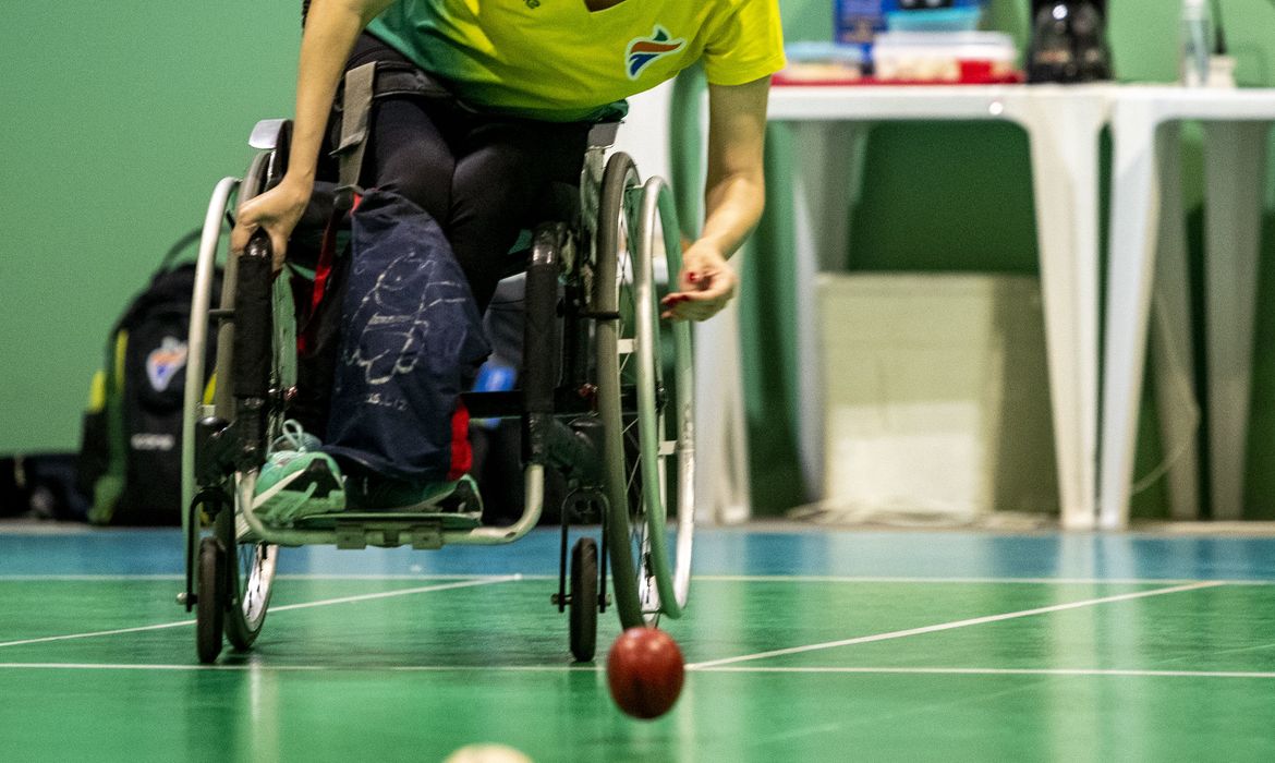 Natalí Mello de Faria em treino da Bocha no CT Paralímpico Brasileiro - seleção brasileira 