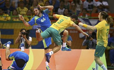 Depois de estrear com vitória sobre a forte seleção polonesa, o time de handebol masculino do Brasil sofreu sua primeira derrota na Rio 2016, para a Eslovênia