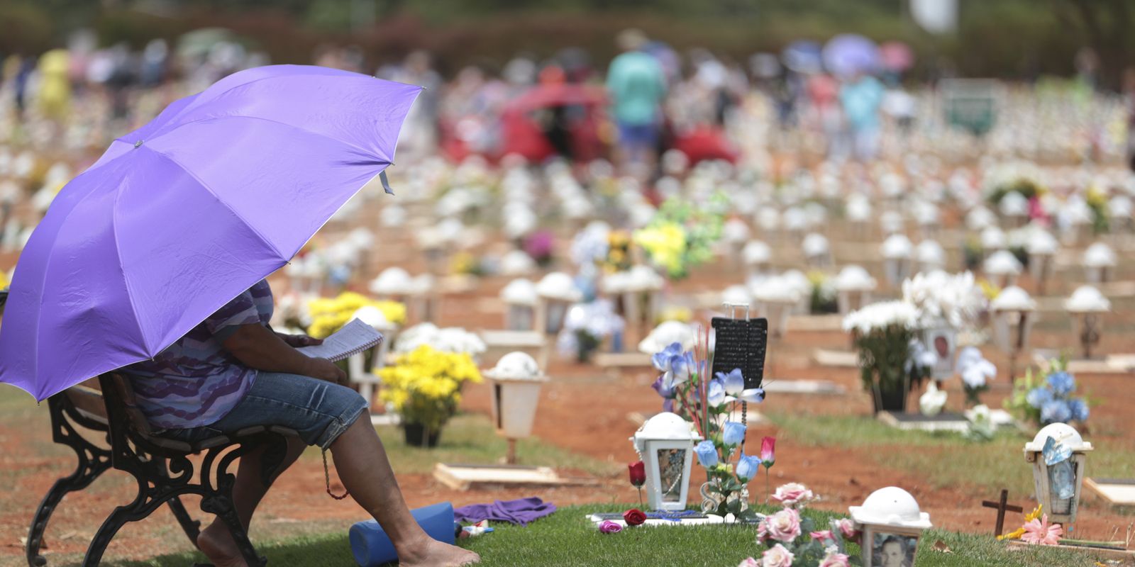 Grupos terapêuticos ajudam mães a lidar com "dor inominável" do luto