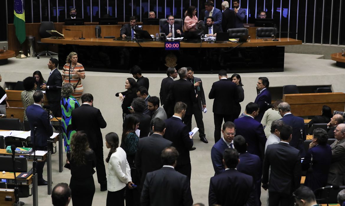 Lula Marques/Agência Brasil Brasília (DF), 25/06/2025 - Sessão da Câmara dos deputados que votou O projeto de decreto legislativo susta o novo decreto do governo sobre aumento das alíquotas do Imposto sobre Operações Financeiras (IOF). Foto: Lula Marques/Agência Brasil