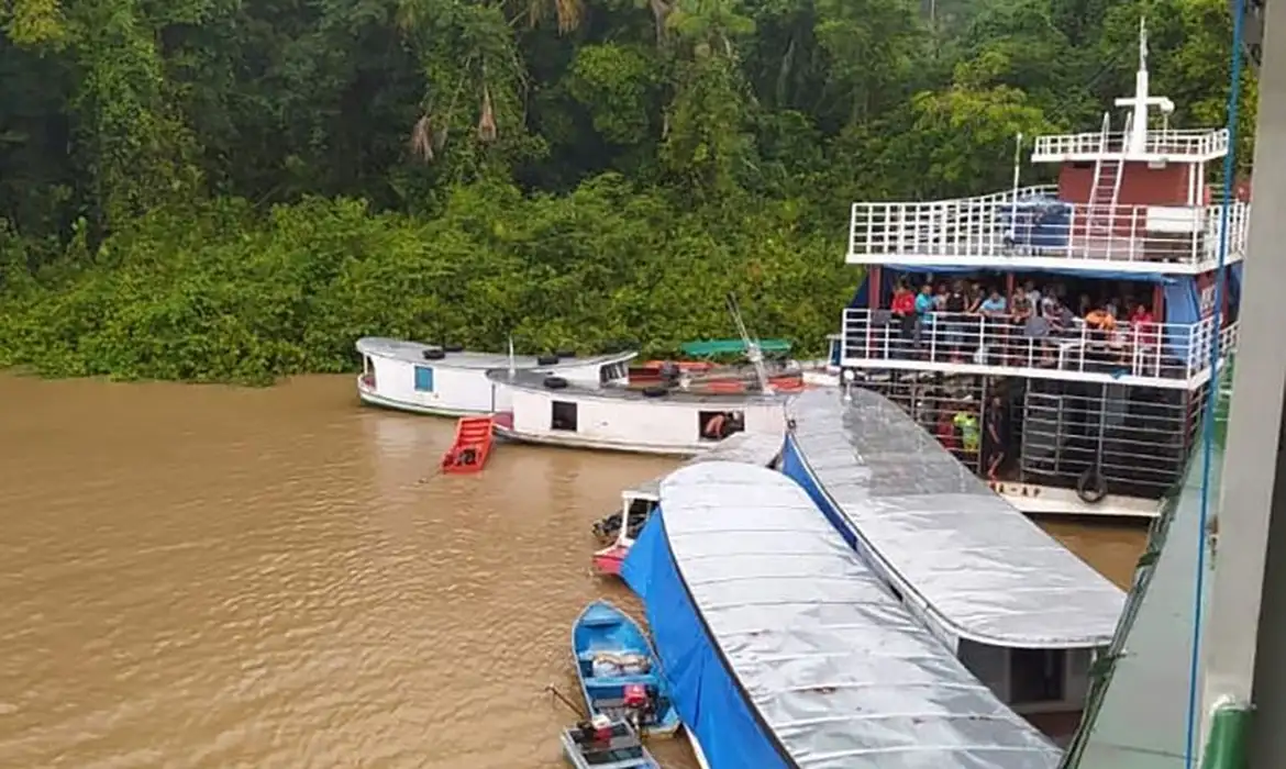 naufrágio de embarcação, naufrágio, Boca do Jari, Amapá, capitania dos portos