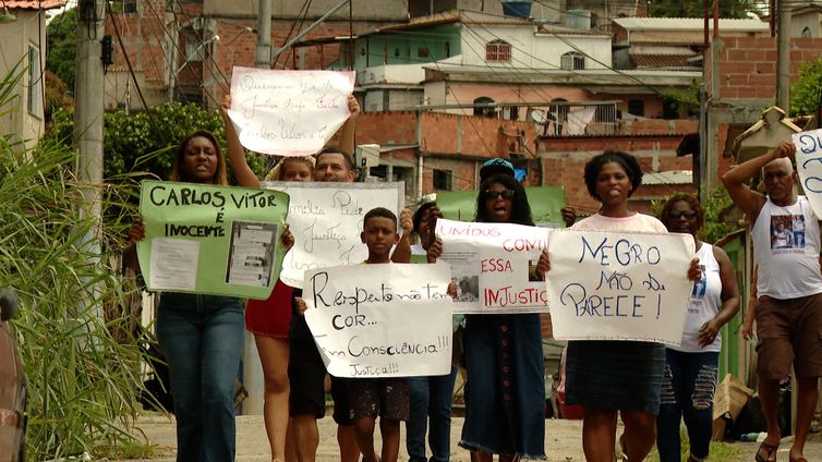 Caminhos da Reportagem fala sobre as prisões injustas por reconhecimento equivocado de suspeitos