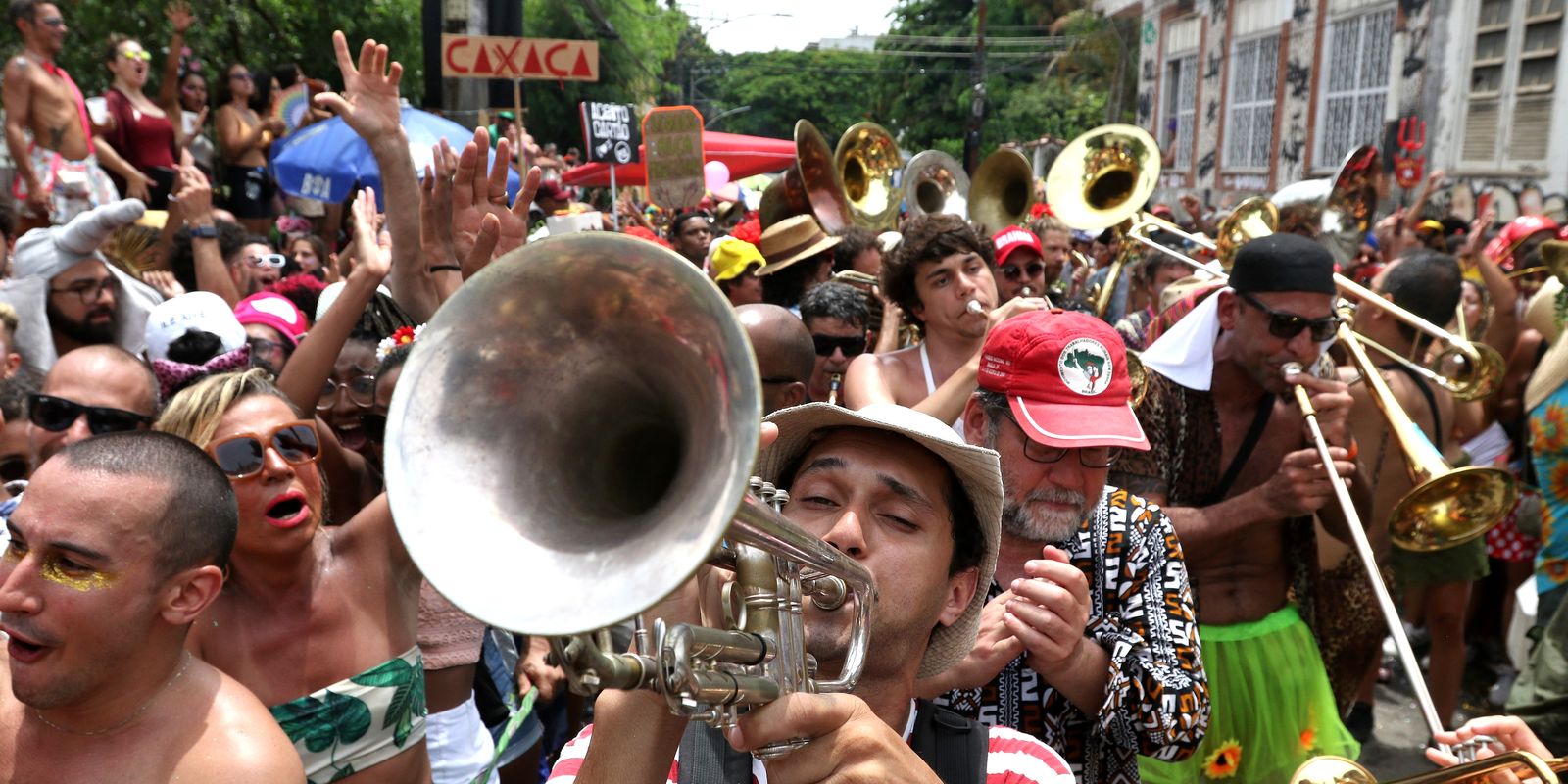 Urologista alerta para importância do uso de preservativo no carnaval