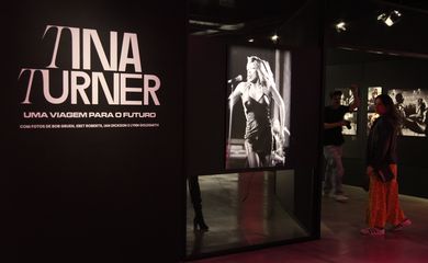 São Paulo (SP), 04/05/2023 - Exposição Tina Turner: uma viagem para o futuro, com curadoria de Adriana Couto e ecossistema criativo MOOC, no Museu da Imagem e do Som - MIS. Foto: Rovena Rosa/Agência Brasil