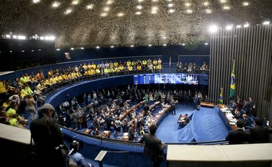 Brasília - Plenário do Senado vota substitutivo ao PLS 206/2017, que institui o Fundo Especial de Financiamento de Campanha (Wilson Dias/Agência Brasil)