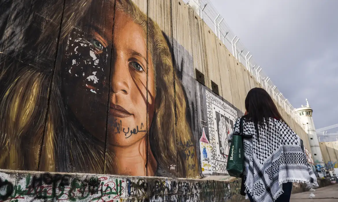 Street art graffiti with a portait of a Palestinian activist Ahed Tamimi is seen on the Israeli separation West Bank Wall in Bethlehem, Palestine on December 28, 2022.  (Photo by Beata Zawrzel/NurPhoto)NO USE FRANCE