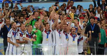 Alemanha levanta a taça da Copa do Mundo de 2014