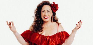 Gina Garcia, cantora paulista