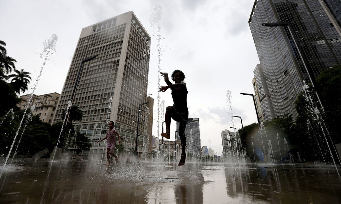 Cidade de São Paulo iguala recorde de temperatura de maio de 2001