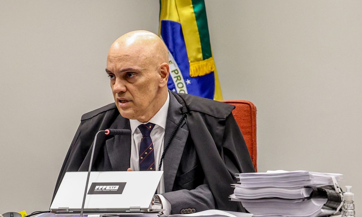Brasília (DF) 18/06/2024 – Ministro do STF, Alexandre de Moares durante julgamento na primeira turma do STF contra os irmãos Brazão.
Foto: Valter Campanato/Agência Brasil