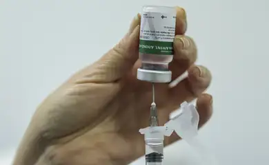 Estado do Rio tem postos volantes para ampliar vacinação contra gripe