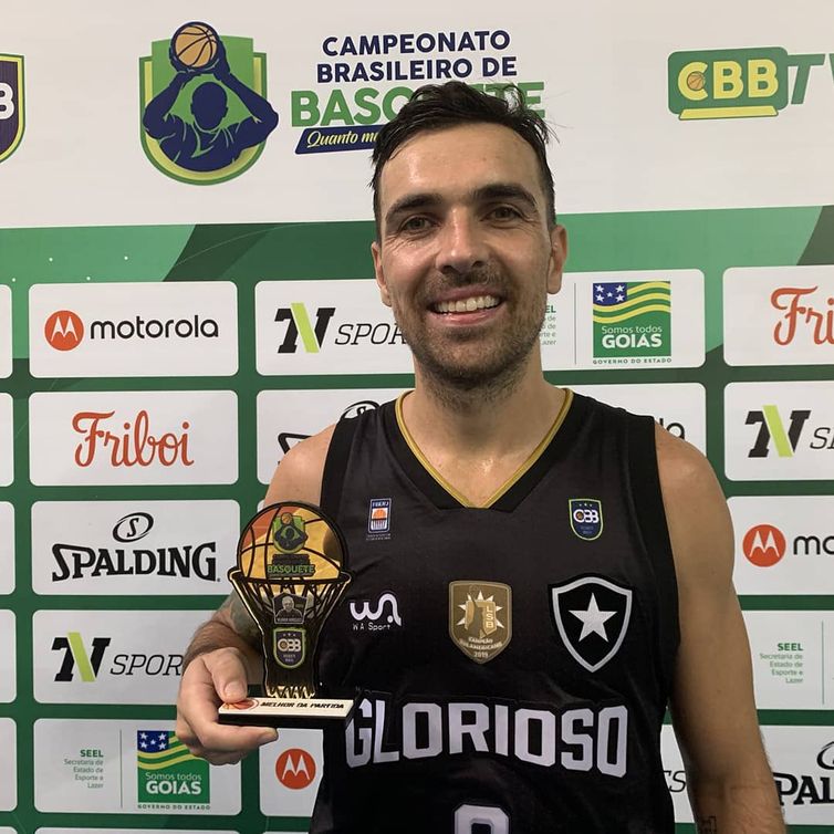 Reprodução Twitter/Botafogo Basquete Paulinho Boracini, Botafogo, basquete