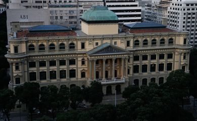 Reinauguração da fachada restaurada da Biblioteca Nacional, na Cinelândia, Rio de Janeiro.