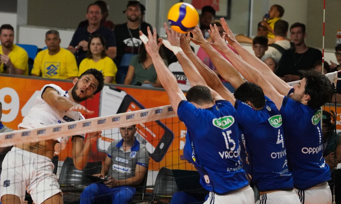 São Paulo (SP) - Vôlei Masculino - Cruzeiro atropela Minas e vence a Superliga Masculina pela 8ª vez. Foto: Maurício Val/FVImagem/CBV