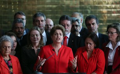 Em pronunciamento no Palácio da Alvorada, a ex-presidenta Dilma Rousseff diz ter sofrido o segundo golpe de Estado em sua vida (José Cruz/Agência Brasil)