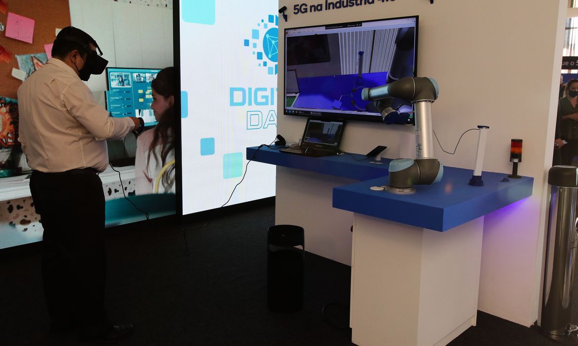 Fabio Rodrigues Pozzebom/Agência Brasil Exposição de tecnologia 5G Digita Day no Salão Negro do Congresso Nacional