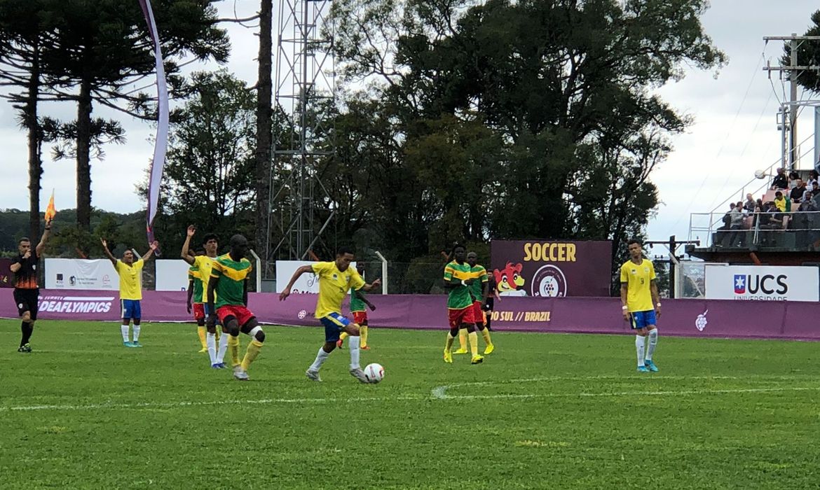 Camarões vence Brasil por 3 a 2 na estreia da Surdolimpiada