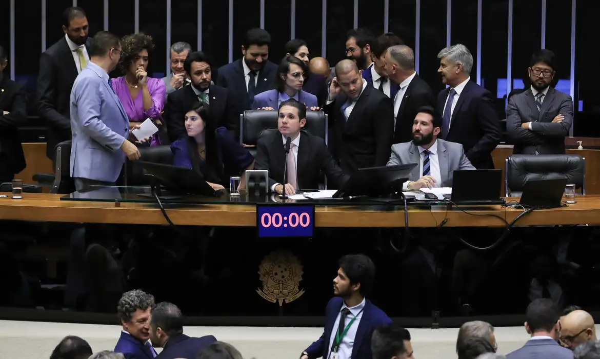 Cmara aprova PL que permite reao do governo a barreiras comerciais