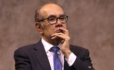 Rio de Janeiro (RJ), 13/03/2023 - O ministro do Supremo Tribunal Federal, Gilmar Mendes, participa do seminário Liberdade de Expressão, Redes Sociais e Democracia, no Centro Cultural da Fundação Getulio Vargas, zona sul da cidade. Foto:Tânia Rêgo/Agência Brasil