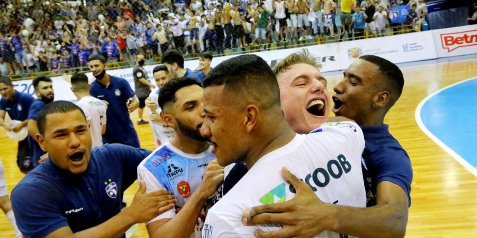 São Paulo vence o São José e garante vaga na semifinal do Paulista Feminino
