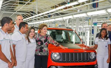 Presidenta Dilma Rousseff durante cerimônia de inauguração do Polo Automotivo Jeep, em Goiana, Pernambuco (Roberto Stuckert Filho/Presidência da República)