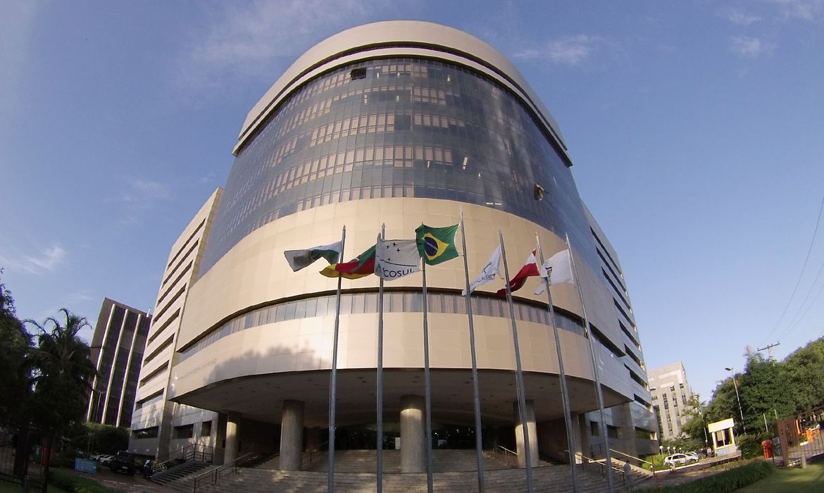 Sede do TRF4, em Porto Alegre, onde será julgado o ex-presidente Luiz Inácio Lula da Silva - Divulgação/TRF4