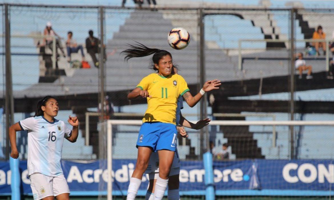  seleção feminina sub-20 de futebol, o técnico Jairo Urias já colocou em prática a meta estabelecida para a base: “Formar e vencer”. 