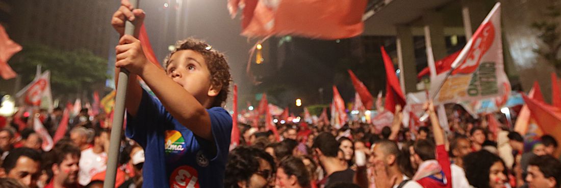 Festa na Avenida Paulista pela reeleição da Presidenta Dilma