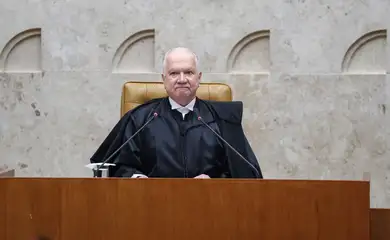 Brasília (DF), 29/09/2025 – Posse do novo presidente do Supremo Tribunal Federal (STF), Edson Fachin, ele foi eleito para suceder o ministro Luís Roberto Barroso, cujo mandato terminou ontem (28). Também assume o cargo o novo vice-presidente, Alexandre de Moraes. Os dois ministros comandarão o Supremo pelos próximos dois anos (2025-2027).
Foto: Valter Campanato/Agência Brasil