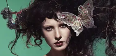 Álbum "Sentimental Palace", da cantora YMA