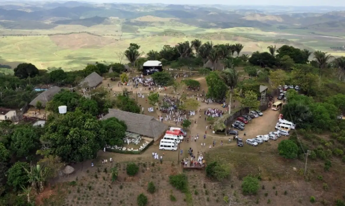 Acidente com ônibus deixa 18 mortos na Serra da Barriga Acidente com ônibus deixa 18 mortos na Serra da Barriga