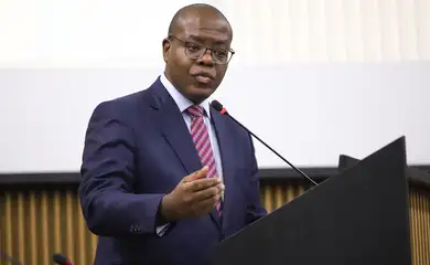 Brasília (DF) 04/12/2023 – Ministro dos Direitos Humanos e da Cidadania, Sílvio Almeida participa do lançamento de ações e projetos estratégicos para a promoção e proteção dos direitos da criança e do adolescente.
Entre as ações destacam-se o Levantamento Anual do Sistema Nacional de Atendimento Socioeducativo (SINASE).
Foto: Antonio Cruz/Agência Brasil