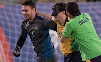 Seleção brasileira de futebol de cegos fatura ouro no Parapan de Santiago em 25/11/2023