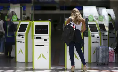 Movimentação de passageiros no Aeroporto Internacional de Brasília.