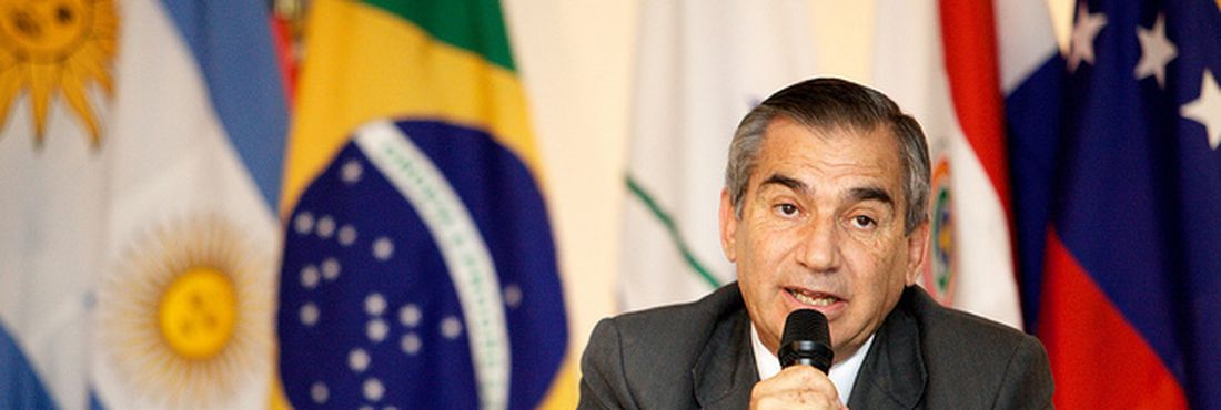 O secretário geral Gilberto Carvalho participou da mesa de abertura do Seminário Internacional Desafios da Construção da Democracia no Mercosul